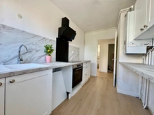 Appartement rénové de 80 m² 5 pièces avec parking – Secteur Fac de Lettres à Nancy 