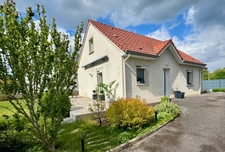 Maison récente entièrement rénovée – 100 m² habitables sur superbe terrain paysager de 580 m²