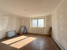 Maison de 200 m² - 7 pièces - DPE A