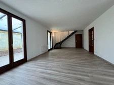 Maison rénovée de 120 m² – 6 pièces – Jardin, terrasse et garage