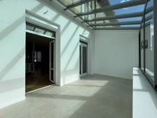 Maison de ville de 5 pièces avec véranda, garage et jardin