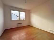 Maison rénovée de 120 m² – 6 pièces – Jardin, terrasse et garage