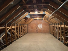 Pavillon de plain-pied de 102 m² – Lumineux, parfaitement entretenu, avec véranda, garage et grand terrain de 957 m²