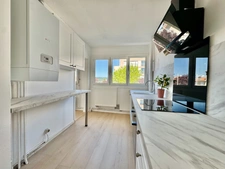 Appartement rénové de 80 m² 5 pièces avec parking – Secteur Fac de Lettres à Nancy 