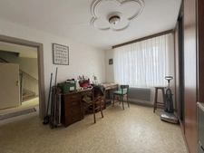 Maison de village de  130 m² avec garage, atelier indépendant et jardin paysager 