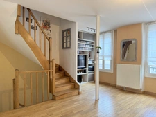 Maison de ville de 5 pièces avec véranda, garage et jardin
