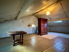 Charmante maison de village indépendante – 125 m² habitables, 255 m² au total – parcelle de 330 m²