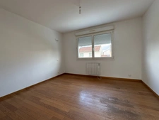 Maison rénovée de 120 m² – 6 pièces – Jardin, terrasse et garage