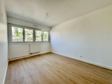 Appartement rénové de 80 m² 5 pièces avec parking – Secteur Fac de Lettres à Nancy 