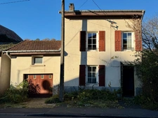 Charmante maison de village indépendante – 125 m² habitables, 255 m² au total – parcelle de 330 m²