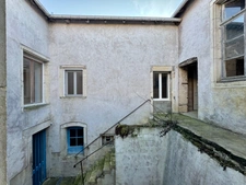Maison familiale de 204 m² avec patio, terrain et annexe de 80 m² 