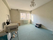 SPACIEUX APPARTEMENT 4 PIÈCES – CENTRE-VILLE À 100 M DE LA GARE – GARAGE, CAVE, GRENIER