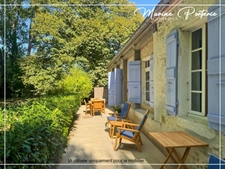 Maison en pierre de plain-pied, au bord de la Baïse