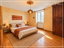 Maison en pierre de 200 m² avec 3 065 m² de terrain à Lavardens