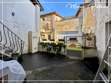 6-room house for sale near Condom (32)