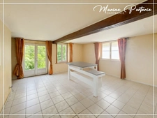 Maison en pierre de 245 m² sur 2 hectares avec lac