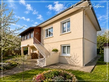JÉGUN – 153 m² – 4 chambres – jardin – garage – de beaux volumes sur deux niveaux