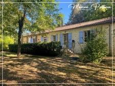Maison en pierre de plain-pied, au bord de la Baïse
