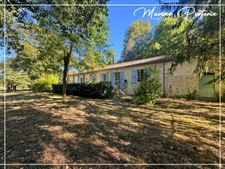 Maison en pierre de plain-pied, au bord de la Baïse