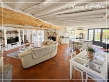 Maison en pierre rénovée – Vue Pyrénées – Terrasse & beaux volumes