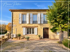Maison en pierre de 200 m² avec 3 065 m² de terrain à Lavardens