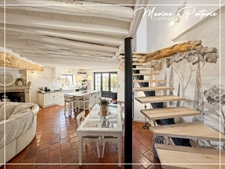 Maison en pierre rénovée – Vue Pyrénées – Terrasse & beaux volumes