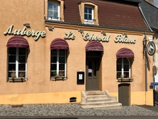Fonds de commerce Restaurant-Bar à PERRECY LES FORGES (71) avec grand appartement de fonction