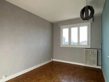 A vendre 3 pièces CHALON SUR SAONE (71) appartement lumineux, dernier étage avec balcon