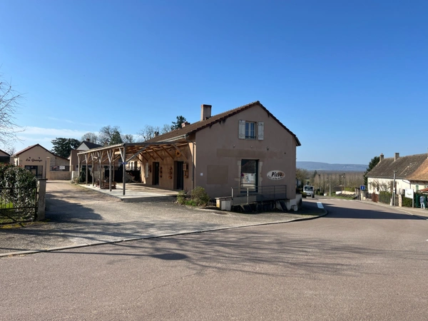 Local commercial à louer à ORMES (71)