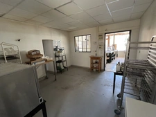 Local tous commerces avec possibilité d’acquérir les murs à MERCUREY (71)