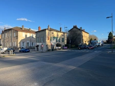 Fonds de commerce de pizzas à emporter à TOURNUS (71) le long de la RN6