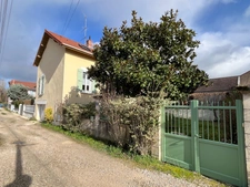 House for sale in Chalon-sur-Saône (71) with 5 rooms and garden