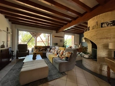 Maison à vendre 10 pièces au coeur de CUISERY (71), avec piscine