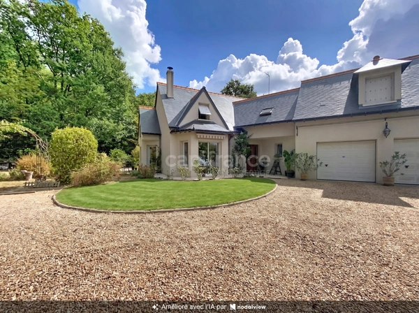 Maison à vendre 7 pièces SAINT AVERTIN (37) avec jardin et double garage