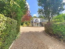 Maison à vendre 7 pièces SAINT AVERTIN (37) avec jardin et double garage