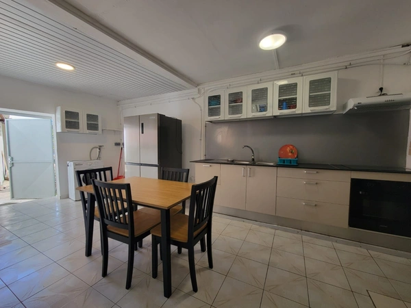 À louer – Maison de ville T4 meublée – Route de Montabo, Cayenne - 1690 €