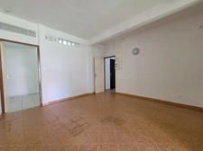 APPARTEMENT T2 AVEC GRANDE TERRASSE COUVERTE ET JARDIN PRIVATIF