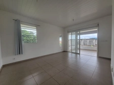 APPARTEMENT T2 AVEC GRANDE TERRASSE À RÉMIRE-MONTJOLY