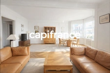 4-room apartment for sale in the 17th arrondissement of Paris (75)