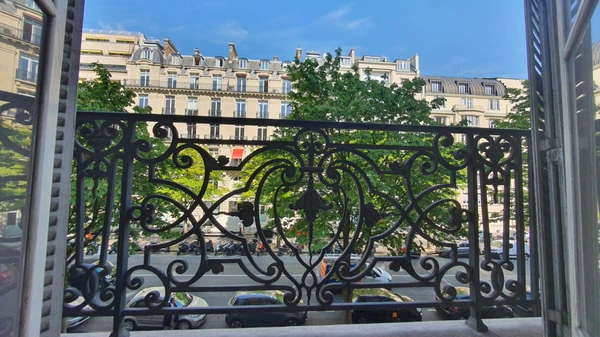 Dpt Paris (75), à vendre PARIS 8EME ARRONDISSEMENT appartement T2 de 85 m²  
