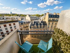 Paris 8e – Rue de Courcelles – Parc Monceau | Studio avec terrasse et vue panoramique