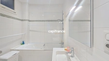 4-room apartment for sale in the 17th arrondissement of Paris (75)