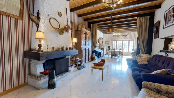 Maison à vendre : 40 gr grand’rue - Longchamp (88000) - 6 pièces, terrasse, jardin, garage, cave - Visite virtuelle sur demande 