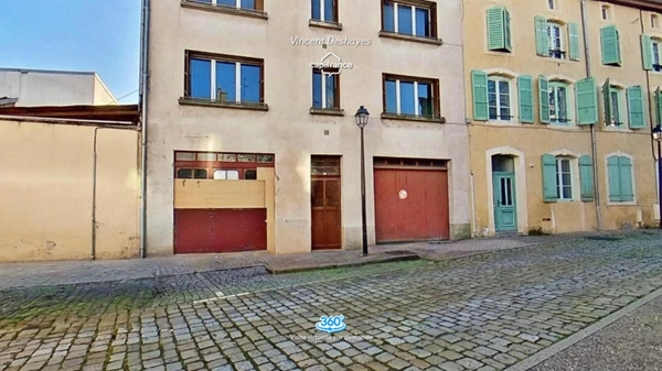 Immeuble à vendre à Lunéville (54), 2 appartements, garages, caves et greniers - Visite virtuelle sur demande