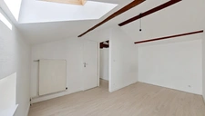 Toul (Cathédrale) : Duplex de 5 pièces principales ; 102 m2 Carrez, cave et grenier - Visite virtuelle sur demande 
