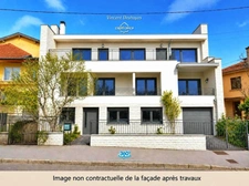 Maison à vendre 9 pièces NANCY (54) - Jardin, balcons, garages...