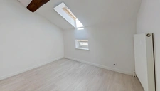 Toul (Cathédrale) : Duplex de 5 pièces principales ; 102 m2 Carrez, cave et grenier - Visite virtuelle sur demande 