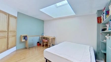 Moyen : Maison à vendre 5 pièces, terrasse & sous-sol - Visite virtuelle sur demande 