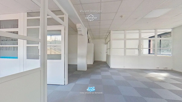 Dpt Meurthe et Moselle (54), BUREAU de 64,14 m2 à louer à MAXÉVILLE, stationnement gratuit. 