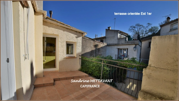 Maison de village, terrasses et cour privative à vendre 5 pièces SAINT THIBERY (34)